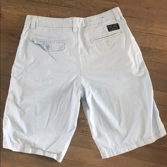 Marc Ecko Shorts Size 32 - Picture 2 of 4